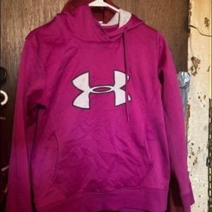 Size S under armour hoodie